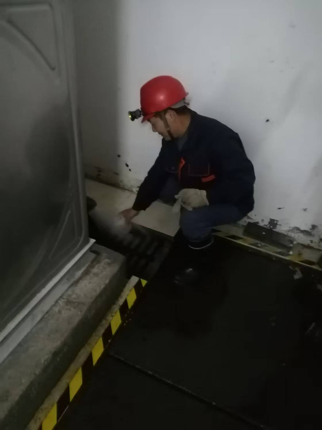 南桥清洗水箱公司